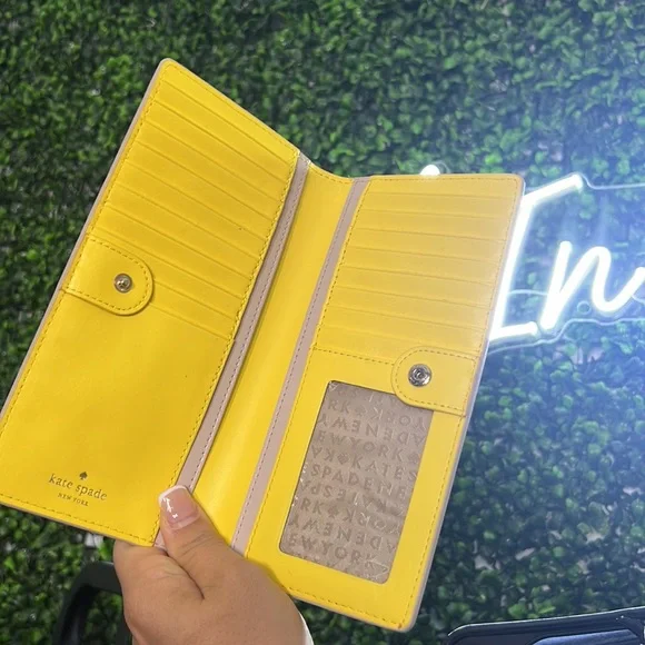 Kate Spade Arbour Hill Large Stacy Beige Cream and Yellow Wallet - Picture 4 of 6